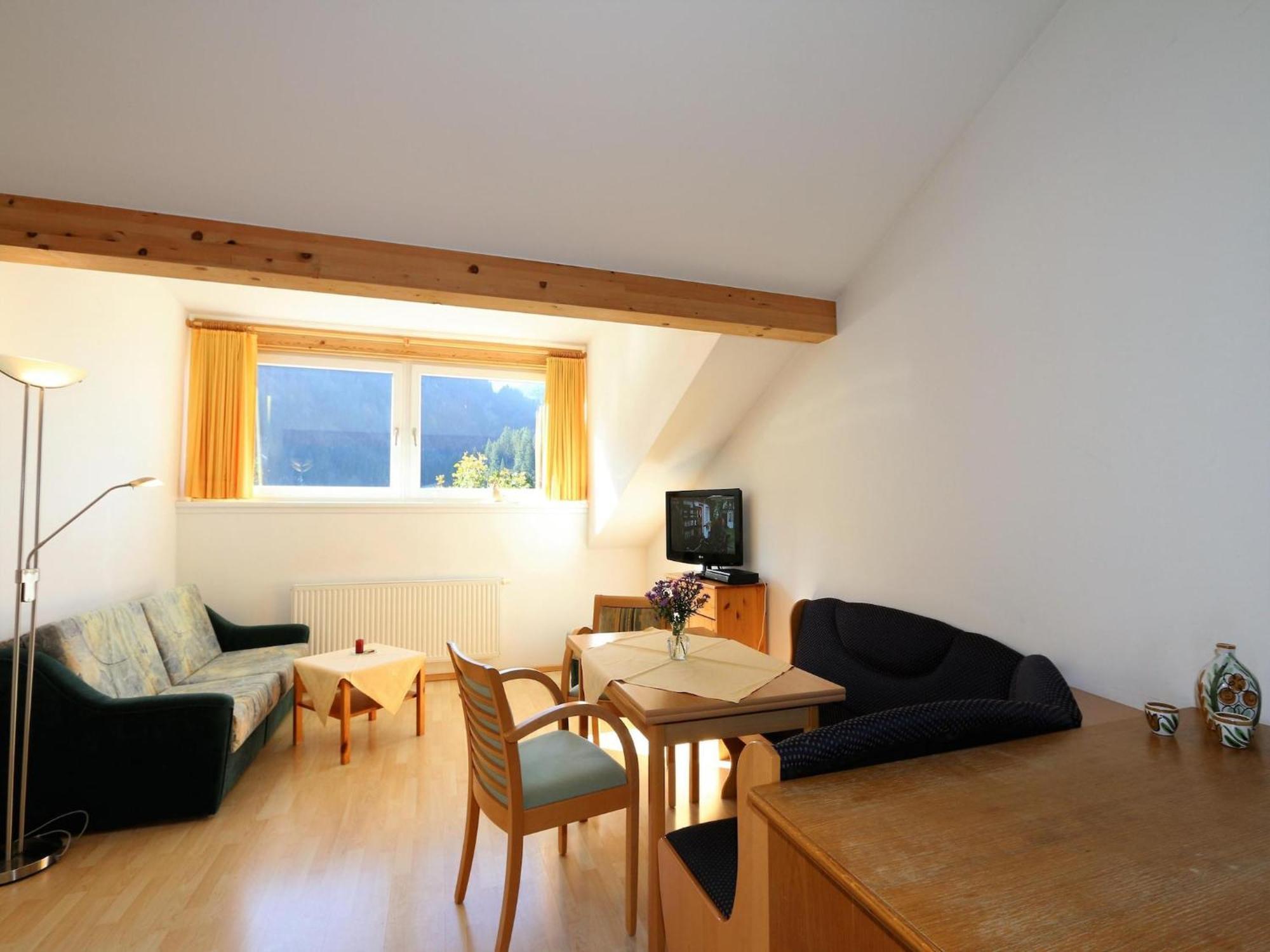 Apartment In At The